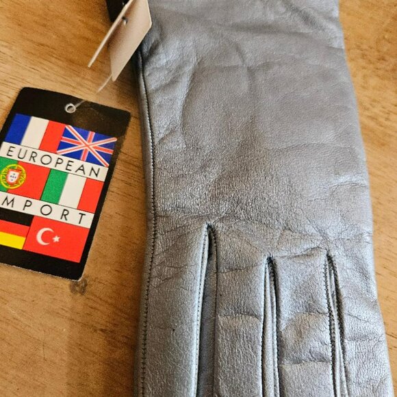 MOSCHINO LEATHER GLOVES - Picture 2 of 4